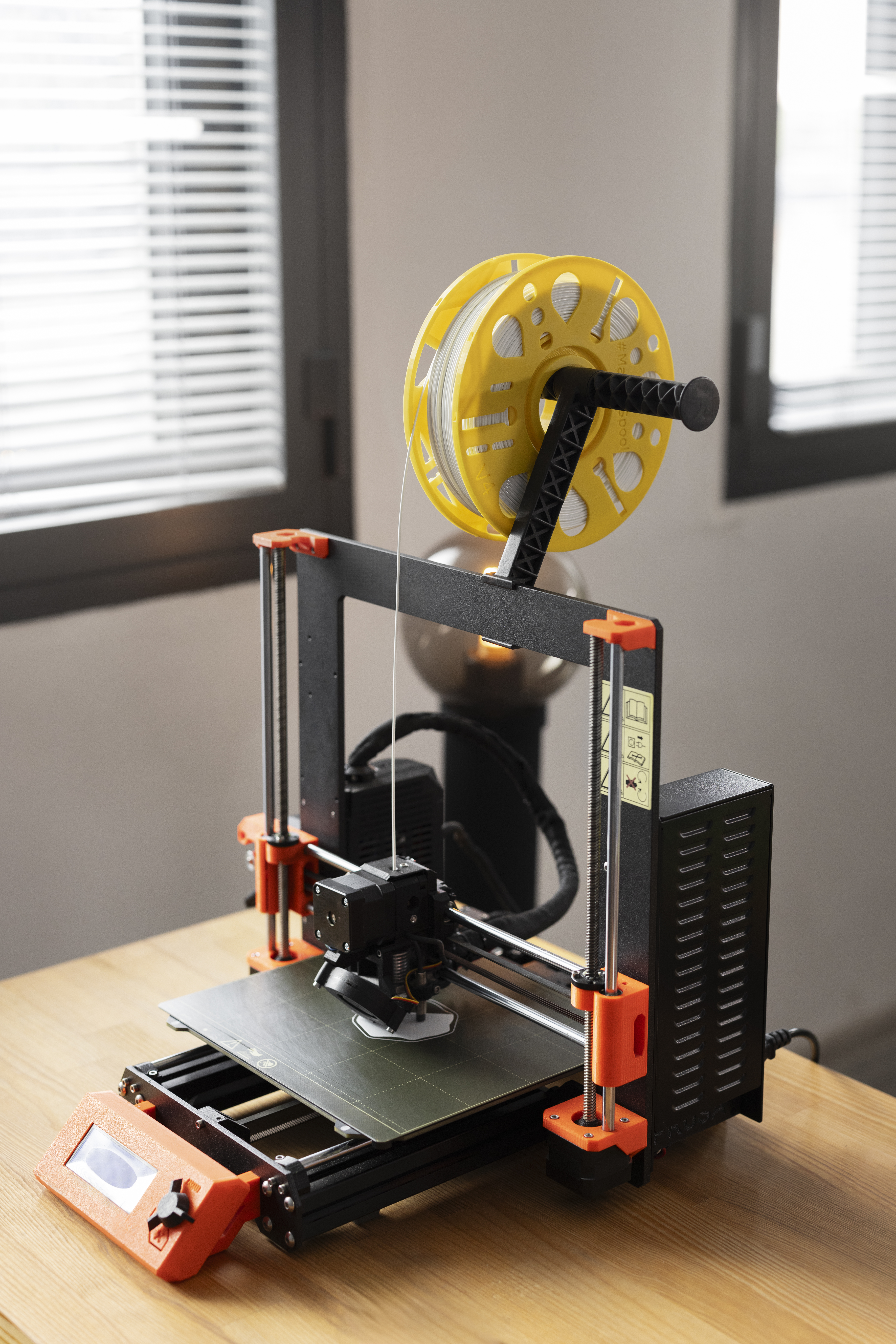 designer-using-3d-printer